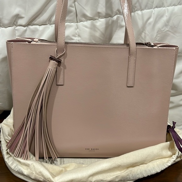 Ted Baker Handbags - TED BAKER LONDON BLUSH PINK BAG
